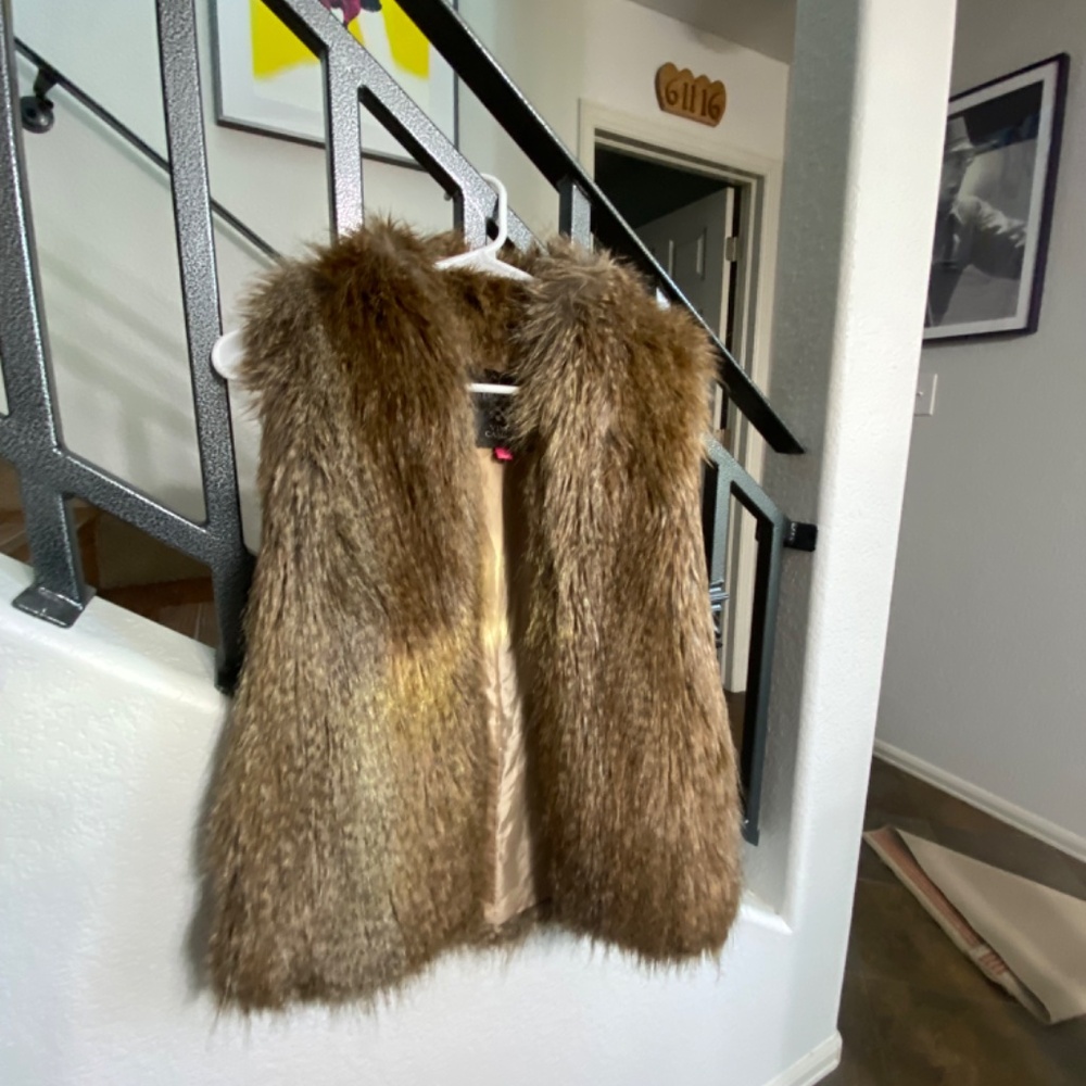 Size S Vince Camuto Vest